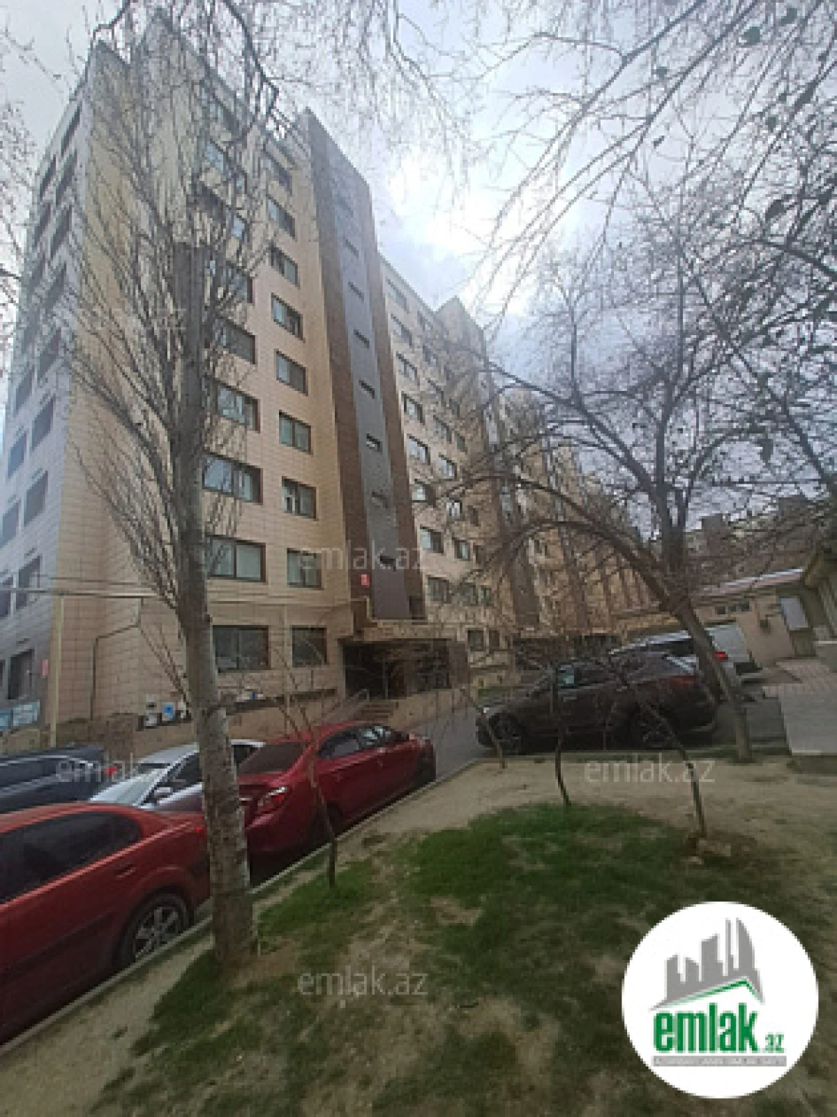 Satılır 3 otaqlı köhnə tikili 75 m²