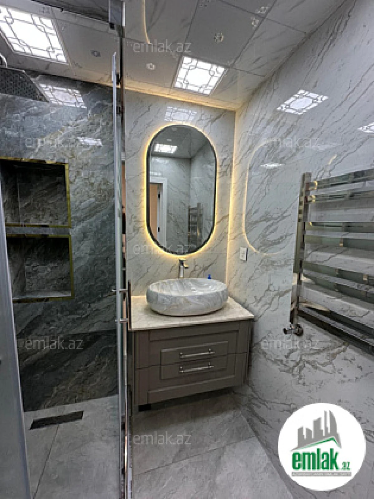 Satılır 2 otaqlı köhnə tikili 67 m²