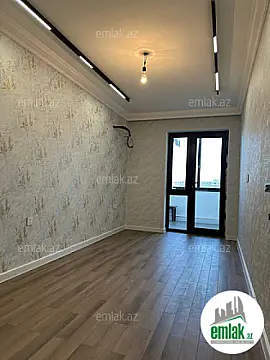 Satılır 2 otaqlı köhnə tikili 67 m²