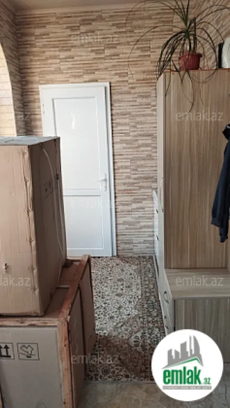 Satılır 5 otaqlı həyət evi 300 m²