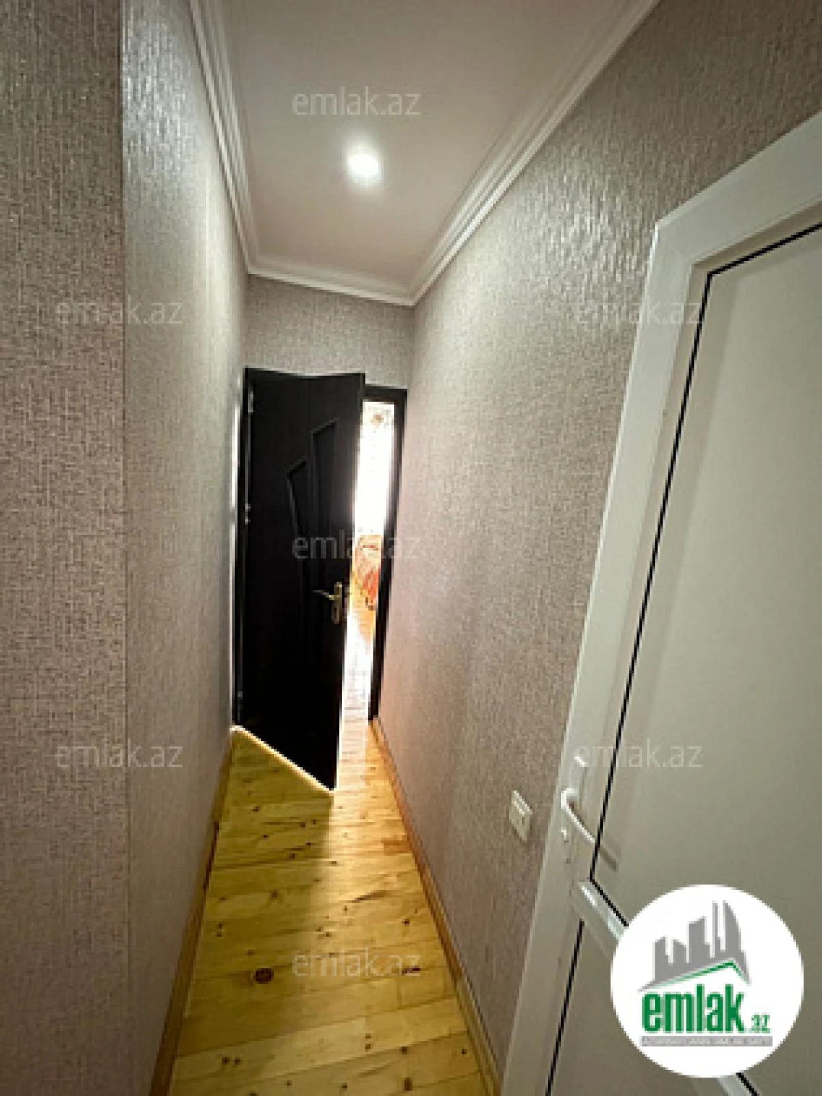 Satılır 2 otaqlı yeni tikili 50 m²