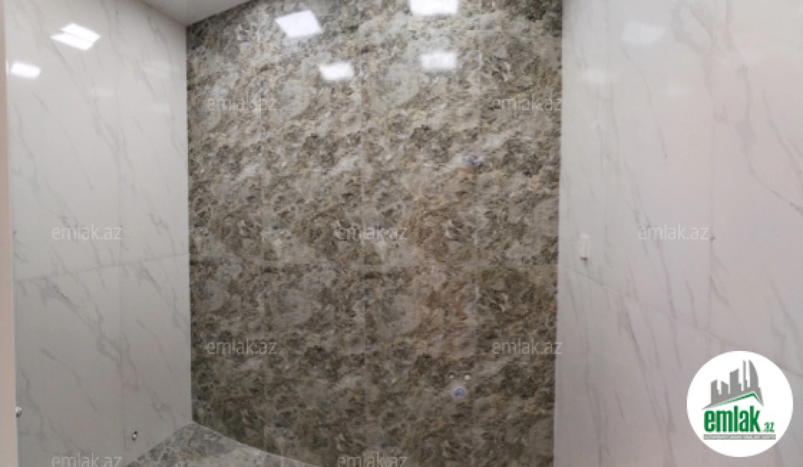 Satılır 3 otaqlı yeni tikili 155 m²