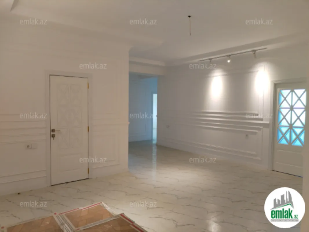 Satılır 3 otaqlı yeni tikili 155 m²