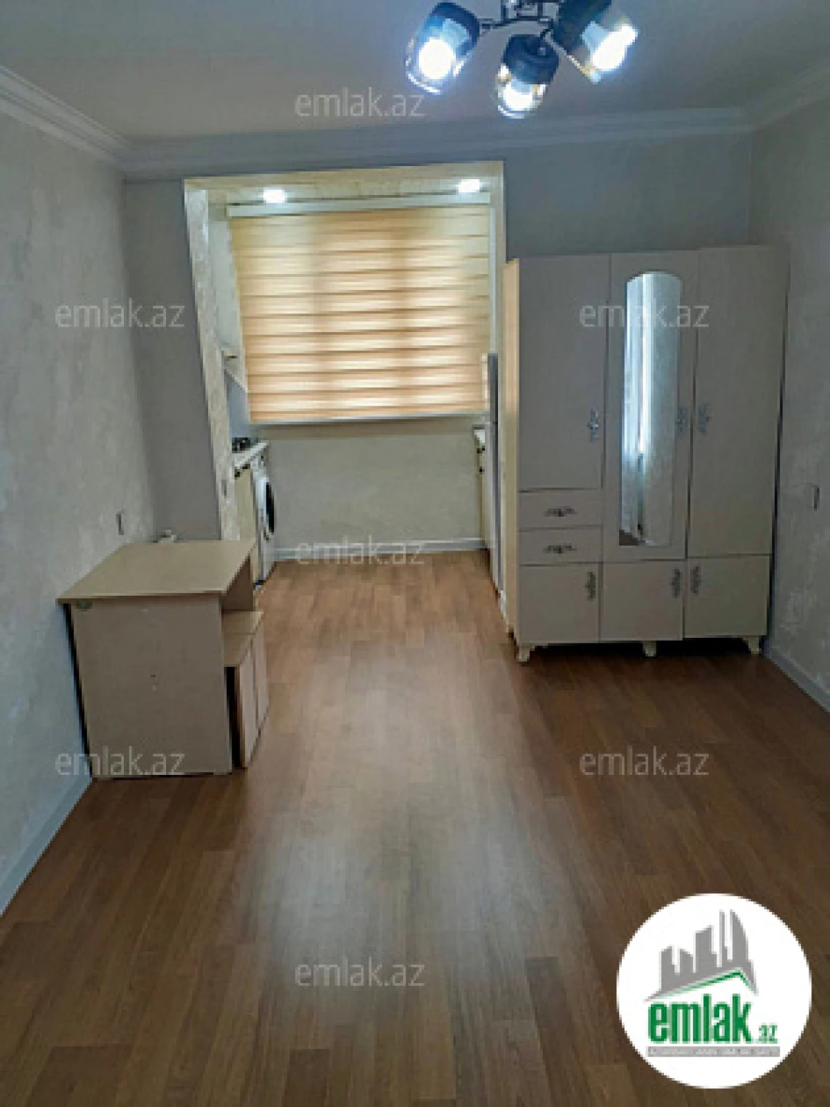 Satılır 2 otaqlı köhnə tikili 40 m²