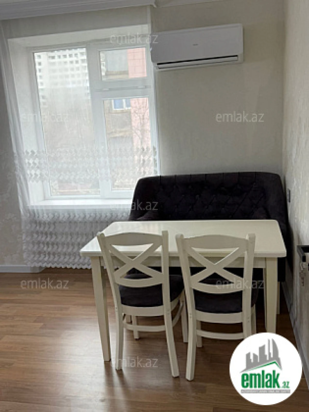 Satılır 2 otaqlı köhnə tikili 40 m²