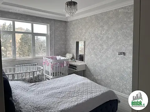 Satılır 3 otaqlı köhnə tikili 70 m²