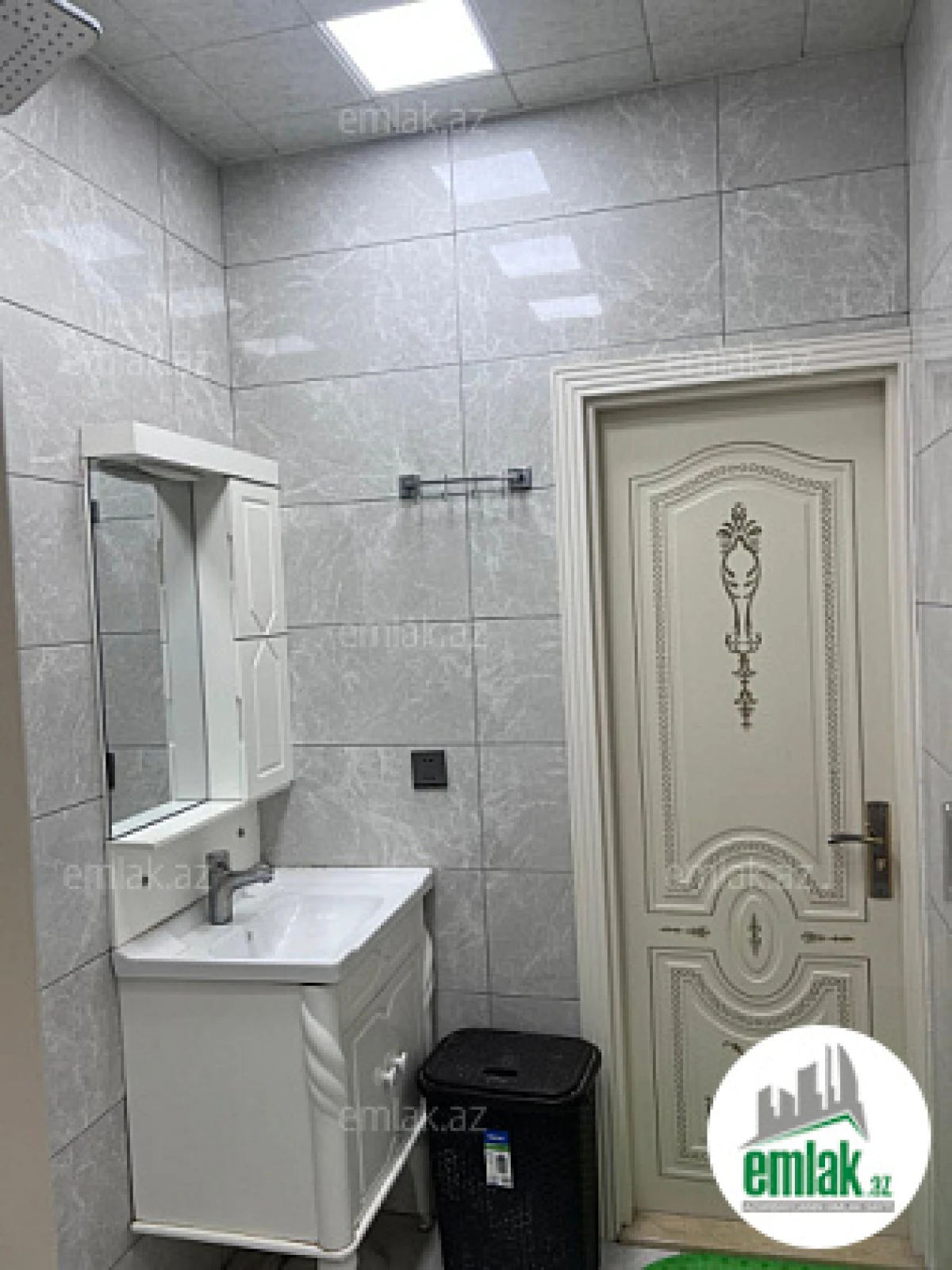 Satılır 3 otaqlı köhnə tikili 70 m²