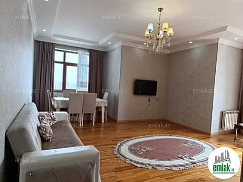 Satılır 3 otaqlı yeni tikili 130 m²