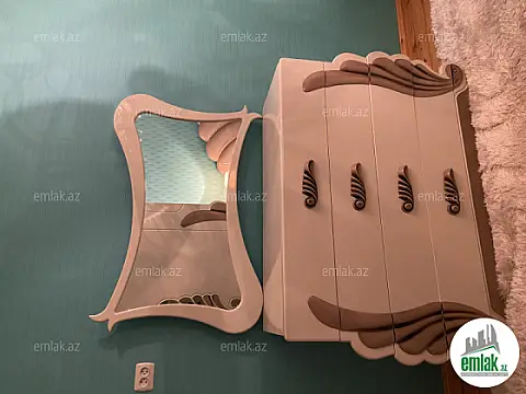 Satılır 3 otaqlı köhnə tikili 67.7 m²