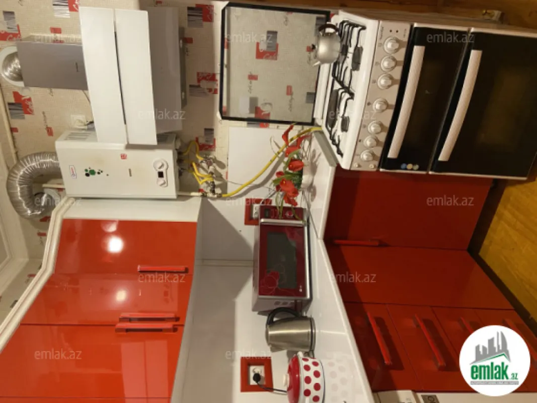 Satılır 3 otaqlı köhnə tikili 67.7 m²