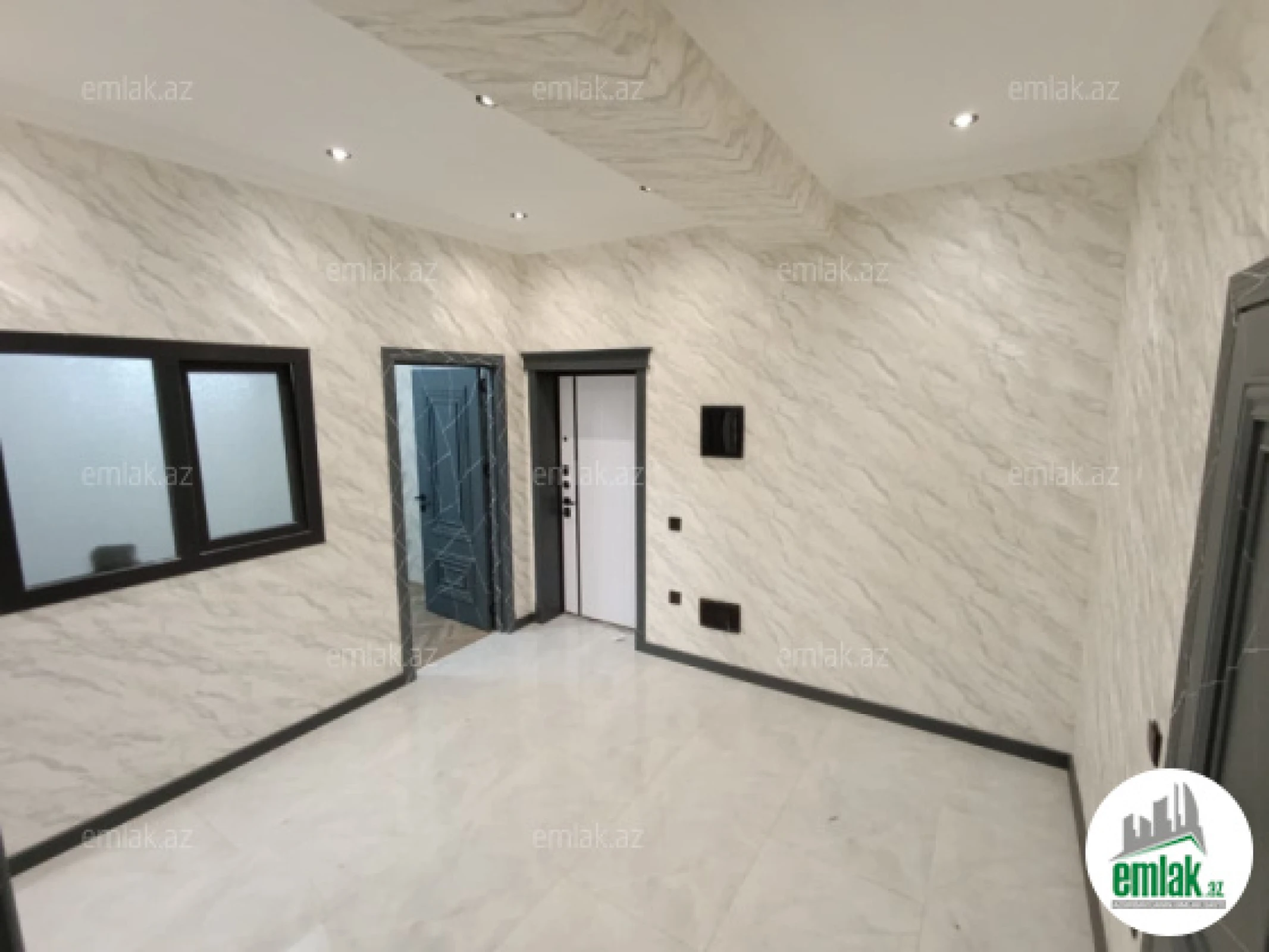 Satılır 3 otaqlı yeni tikili 98 m²