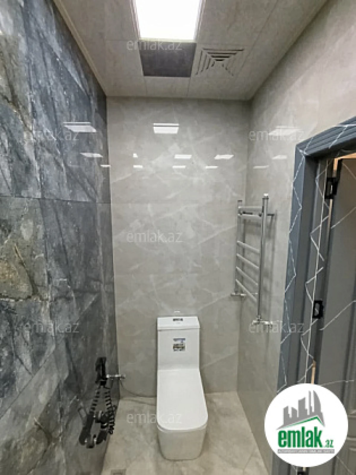 Satılır 3 otaqlı yeni tikili 98 m²