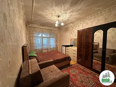 Satılır 4 otaqlı köhnə tikili 110 m²