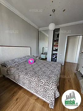 Satılır 4 otaqlı köhnə tikili 110 m²