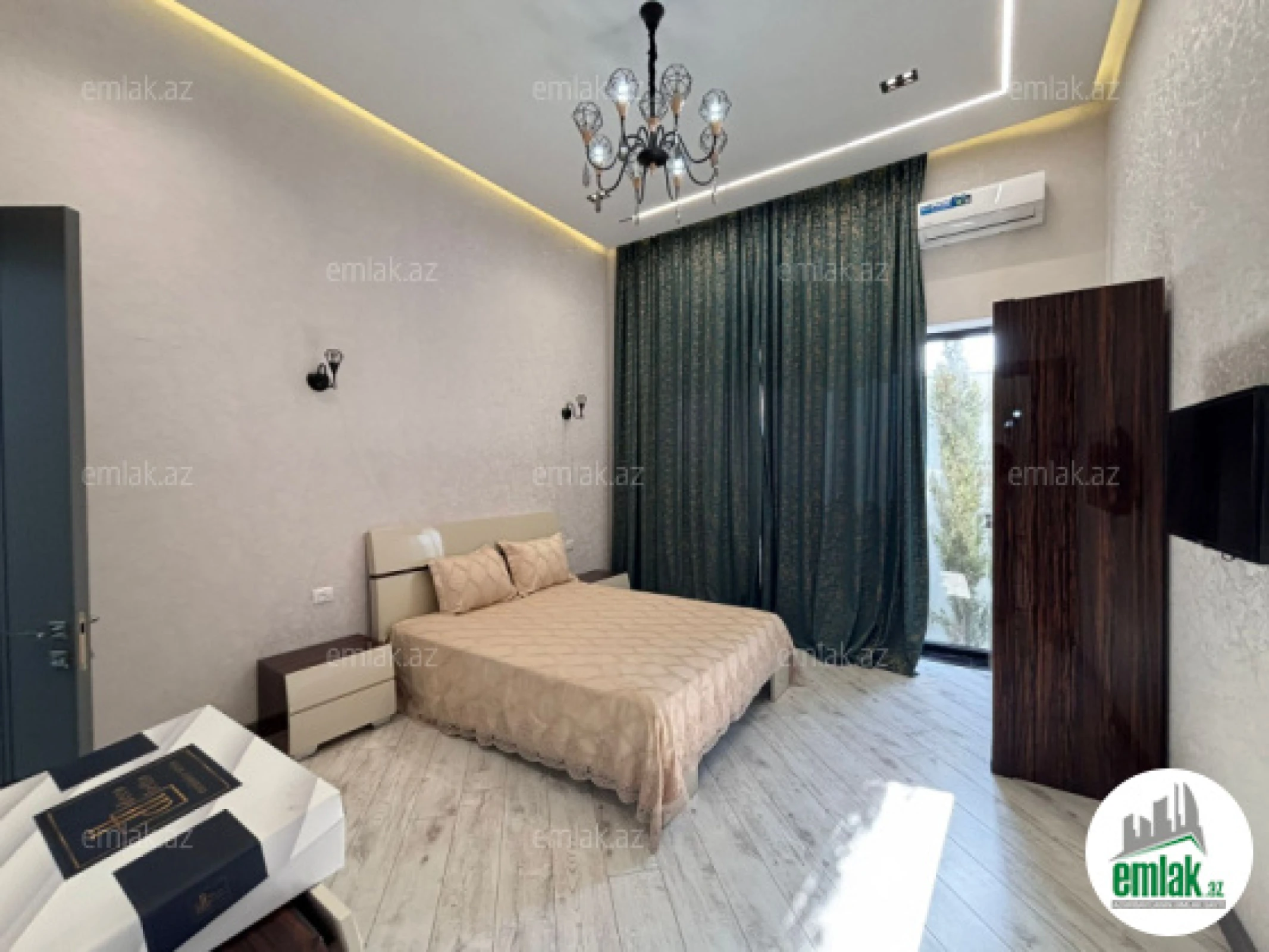 Satılır 4 otaqlı həyət evi 200 m²