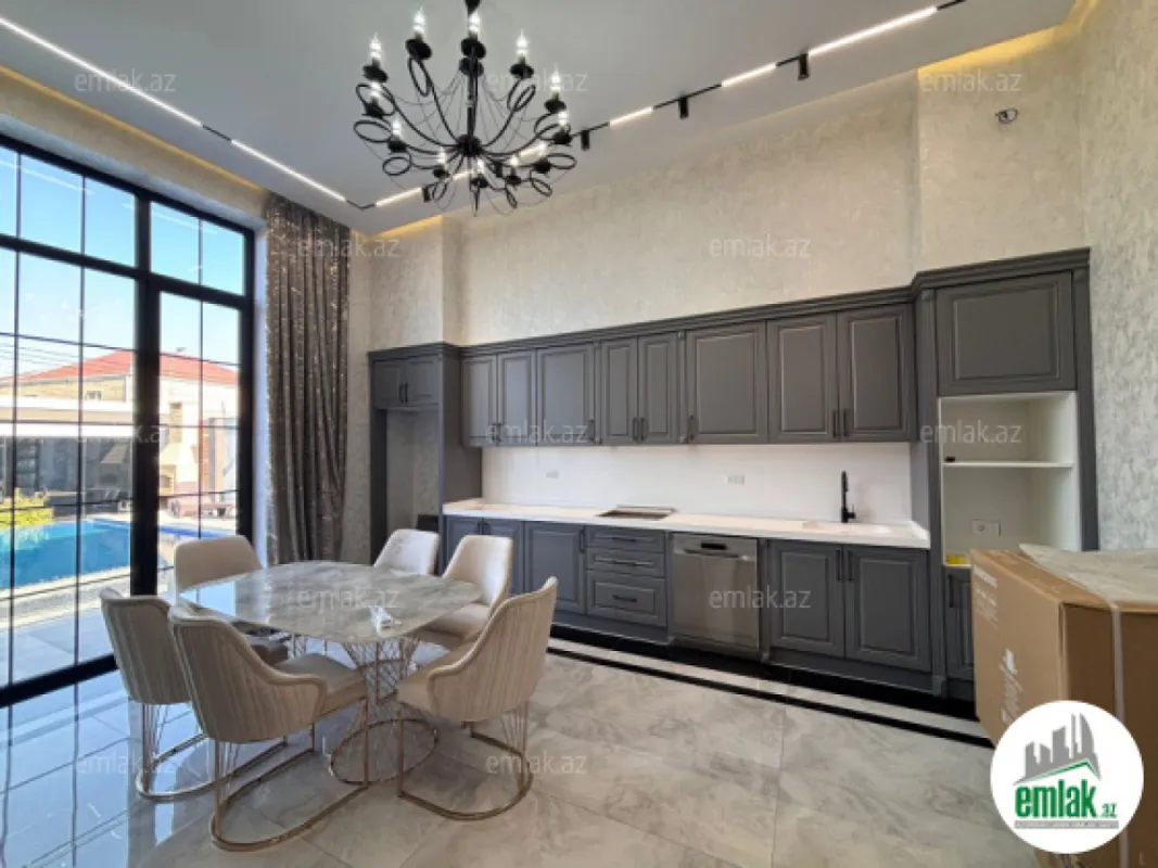 Satılır 4 otaqlı həyət evi 200 m²