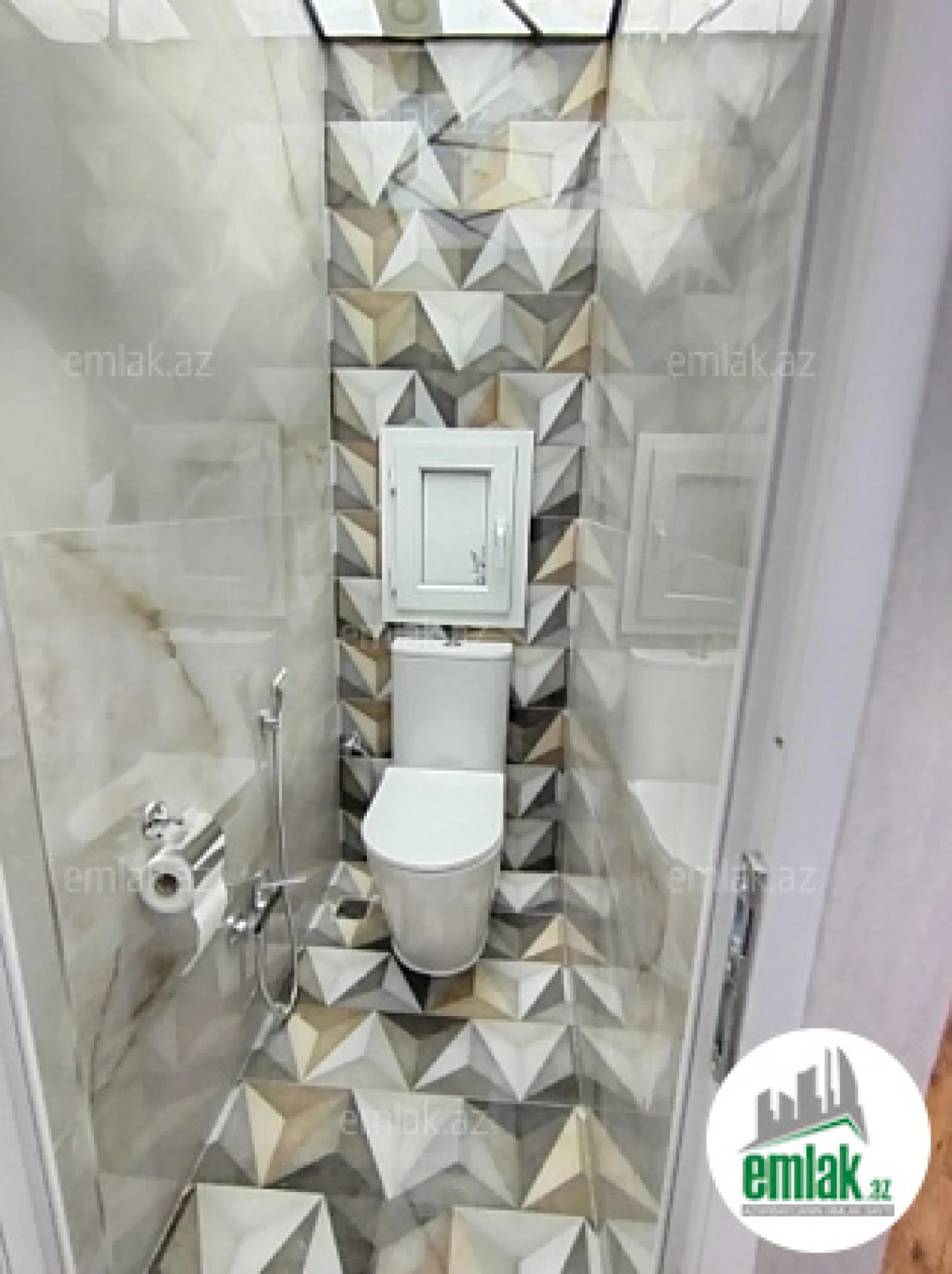 Satılır 2 otaqlı yeni tikili 60 m²