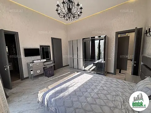 Satılır 4 otaqlı mənzil 200 m²