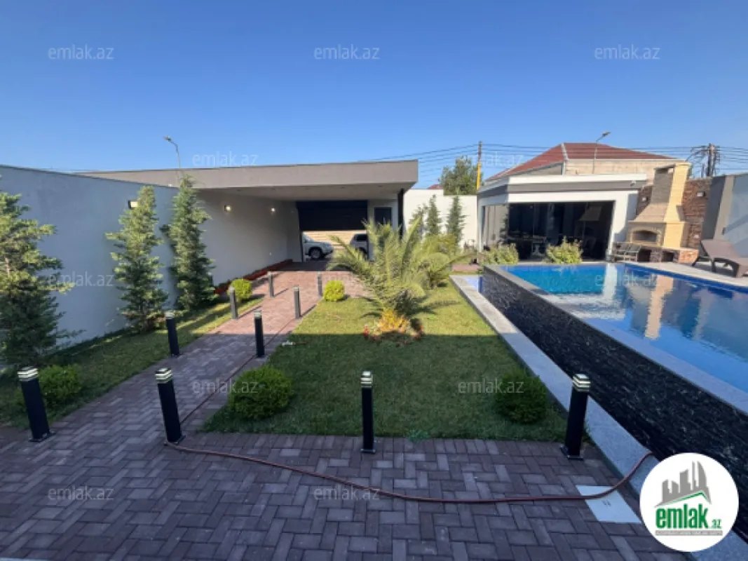 Satılır 4 otaqlı mənzil 200 m²