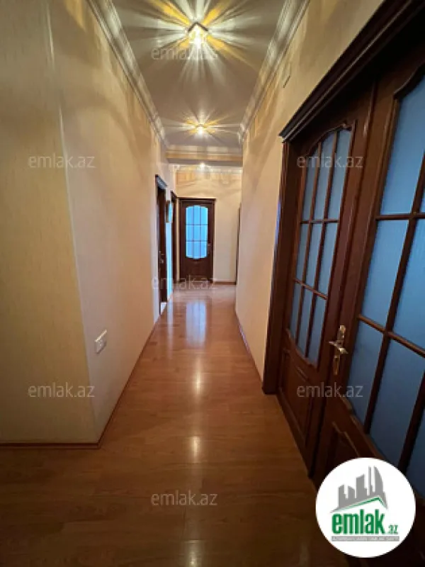 Satılır 3 otaqlı yeni tikili 115 m²