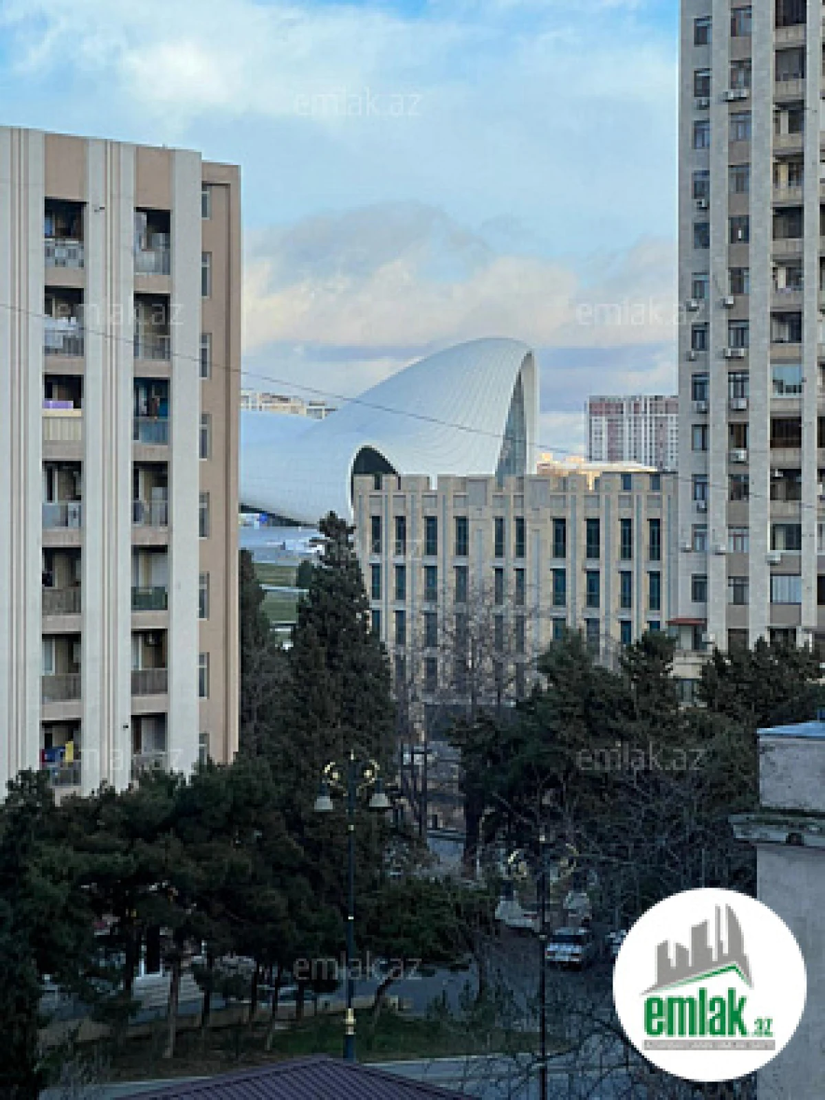 Satılır 3 otaqlı yeni tikili 115 m²