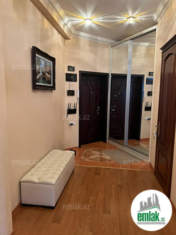 Satılır 3 otaqlı yeni tikili 115 m²