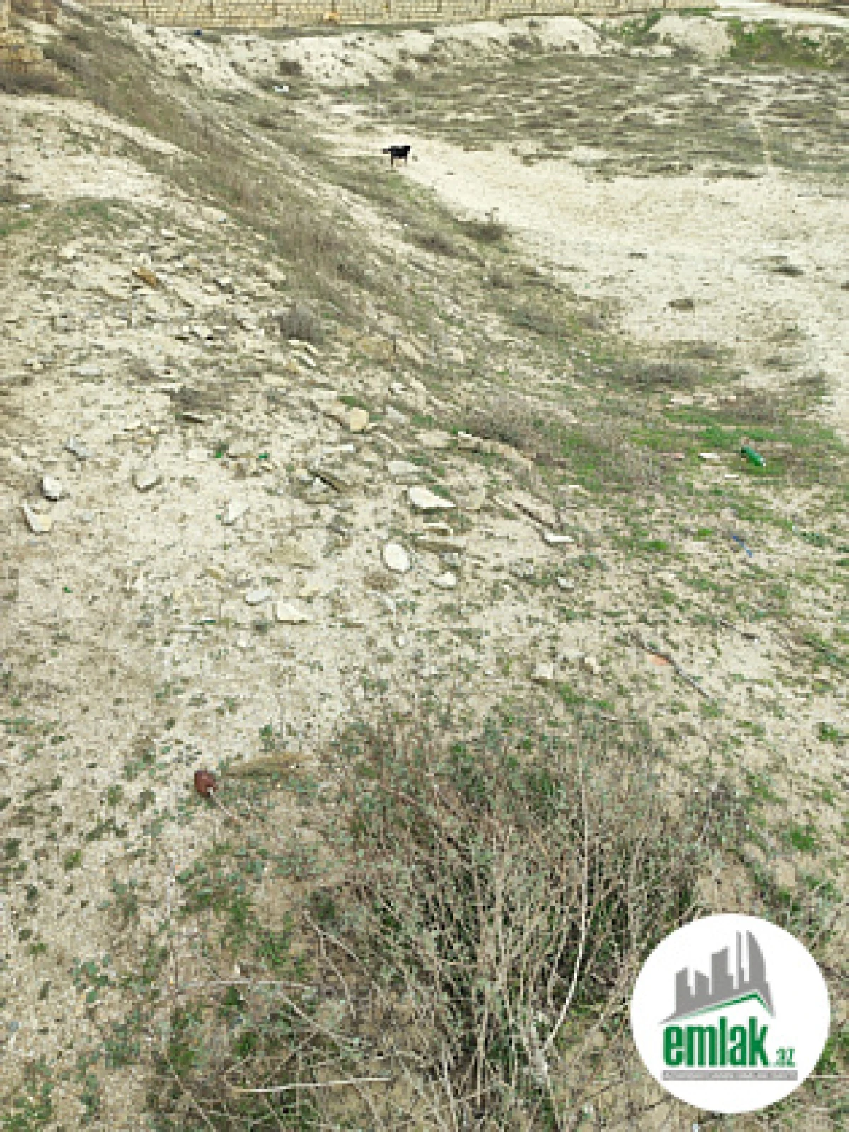 Satılır torpaq sahəsi 12 m²