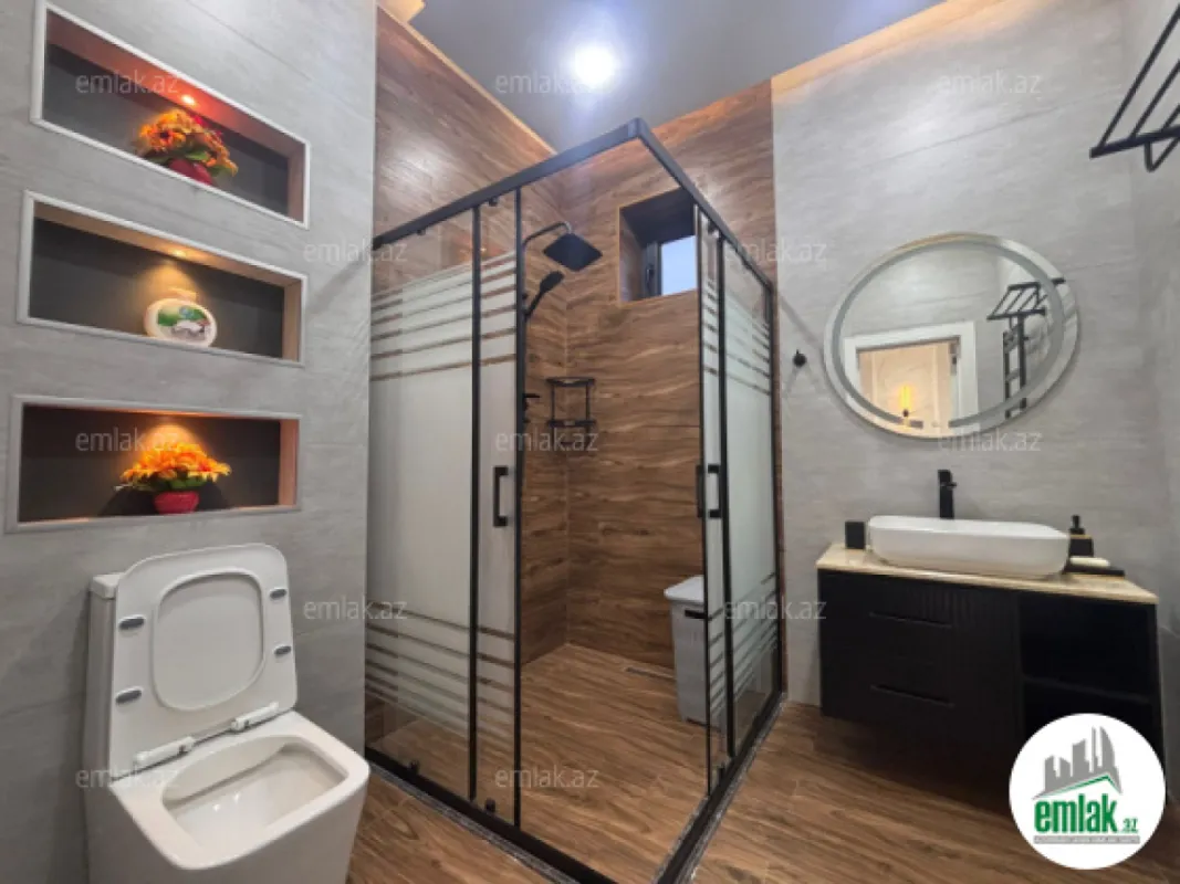 Satılır 4 otaqlı mənzil 150 m²