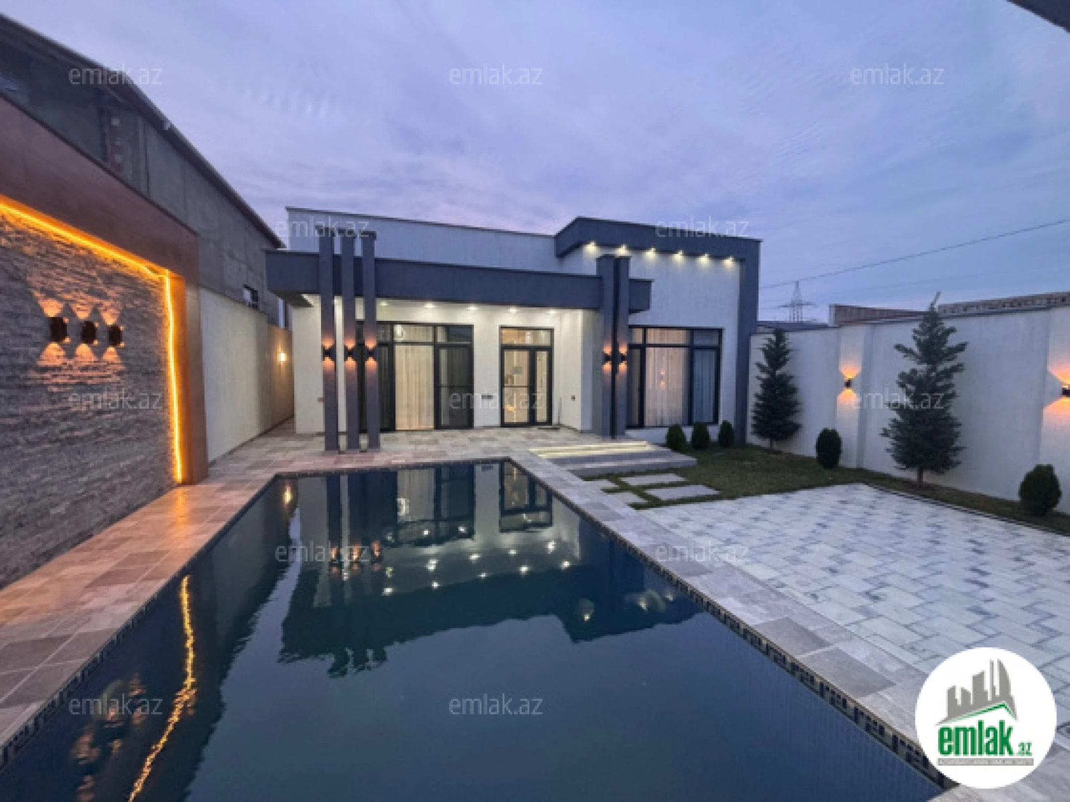 Satılır 4 otaqlı mənzil 150 m²