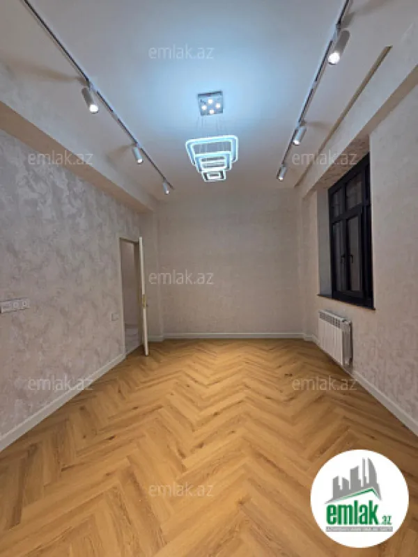 Satılır 2 otaqlı yeni tikili 75 m²