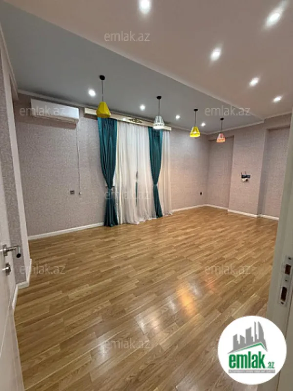 Satılır 3 otaqlı yeni tikili 140 m²