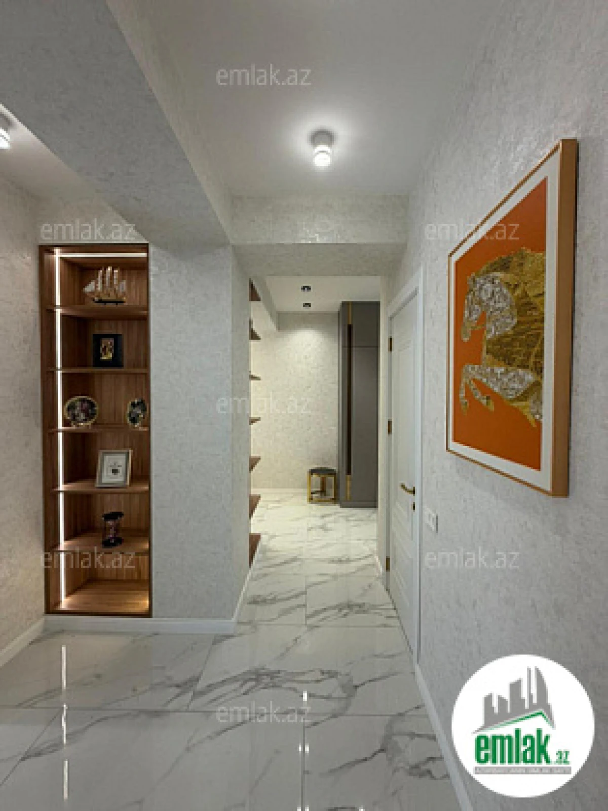 Satılır 3 otaqlı yeni tikili 85 m²