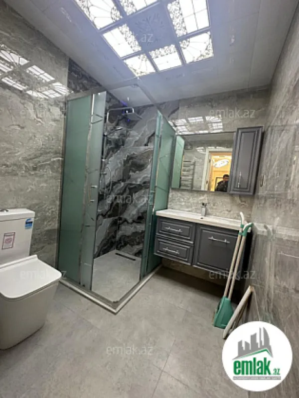 Satılır 3 otaqlı köhnə tikili 90 m²