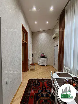 Satılır 2 otaqlı köhnə tikili 80 m²