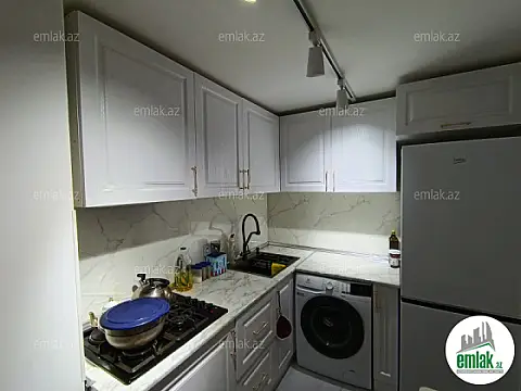 Satılır 2 otaqlı köhnə tikili 80 m²