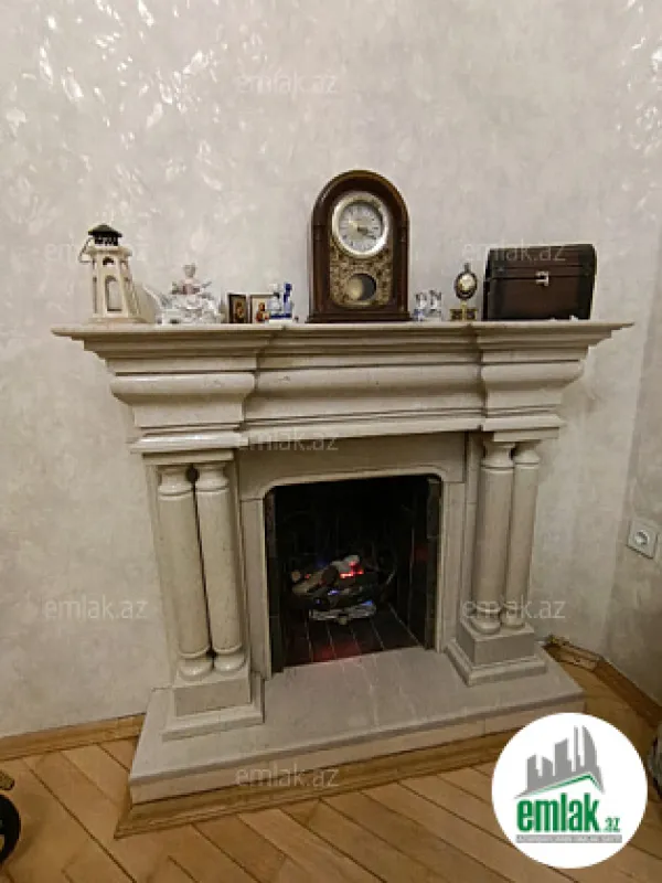 Satılır 2 otaqlı köhnə tikili 80 m²