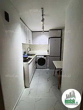 Satılır 2 otaqlı köhnə tikili 80 m²