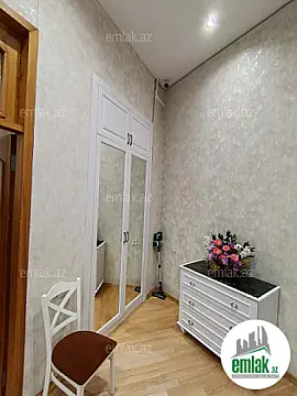 Satılır 2 otaqlı köhnə tikili 80 m²