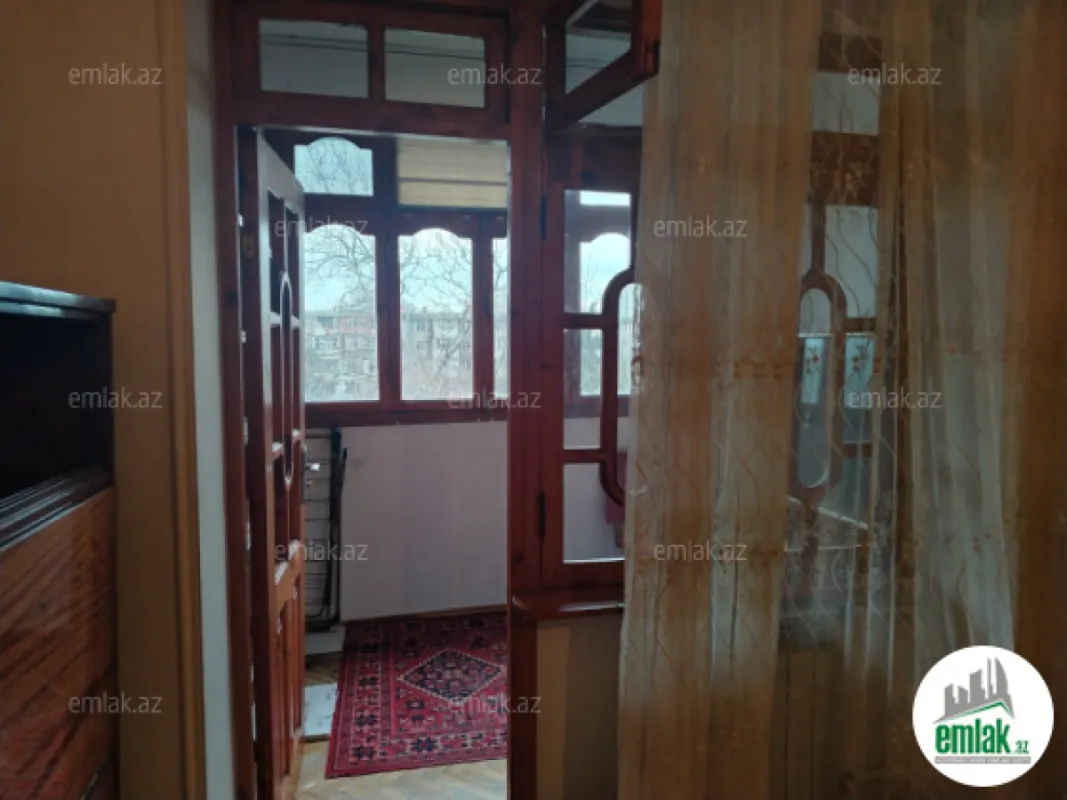 Satılır 2 otaqlı köhnə tikili 45 m²