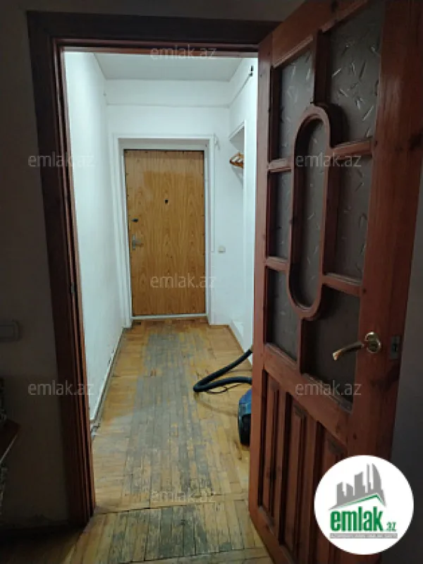 Satılır 2 otaqlı köhnə tikili 45 m²