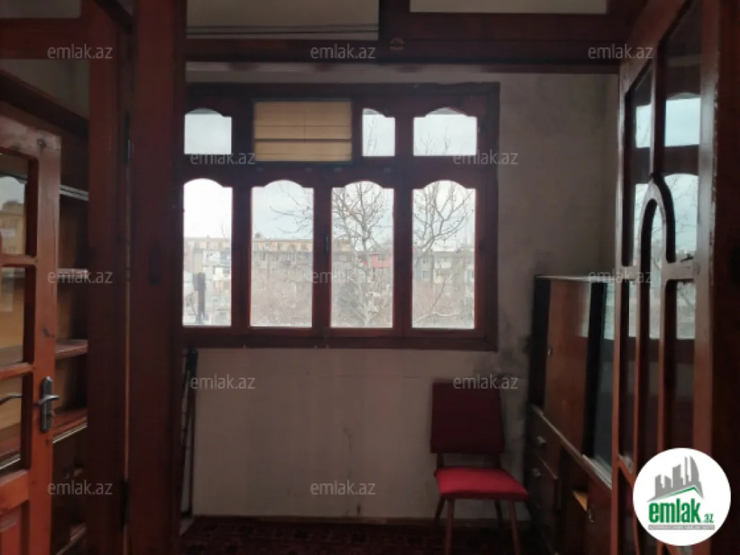 Satılır 2 otaqlı köhnə tikili 45 m²