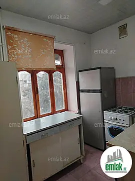 Satılır 2 otaqlı köhnə tikili 45 m²