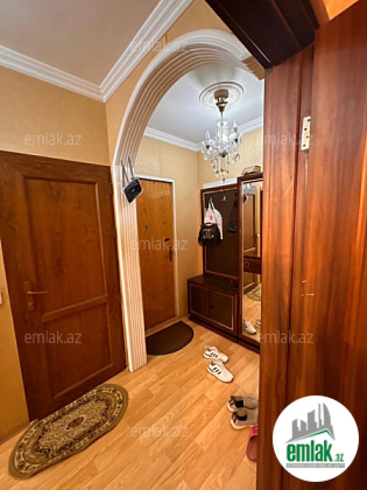 Satılır 2 otaqlı köhnə tikili 65 m²
