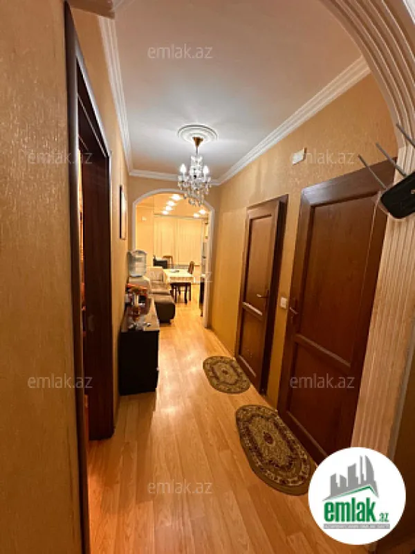 Satılır 2 otaqlı köhnə tikili 65 m²
