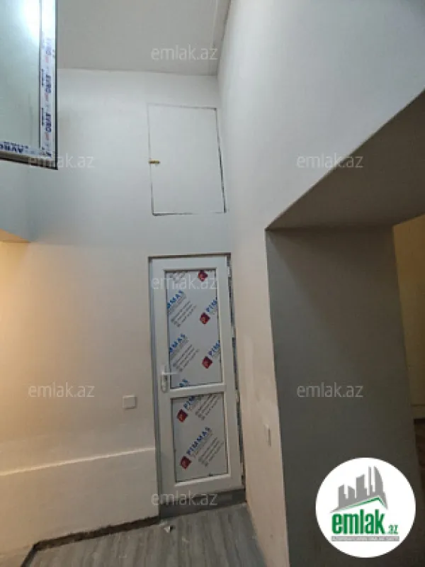 Satılır 2 otaqlı köhnə tikili 80 m²