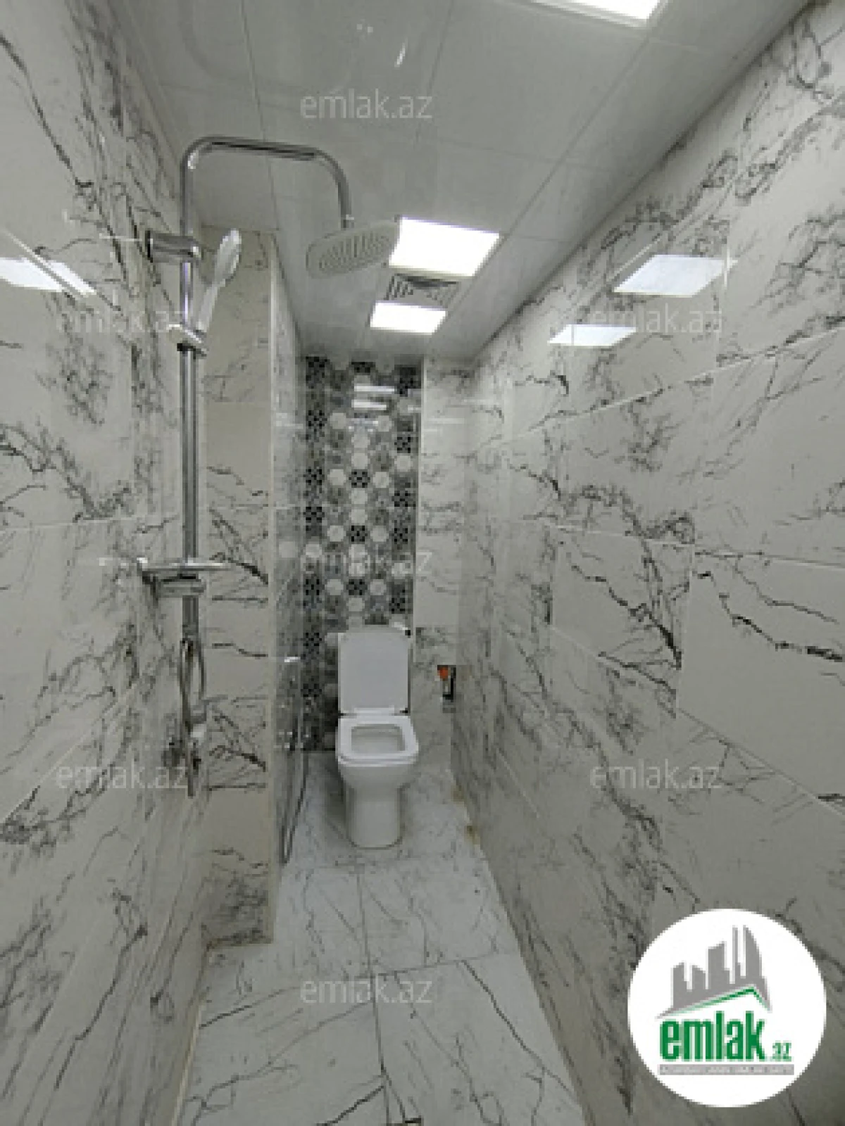 Satılır 2 otaqlı köhnə tikili 80 m²