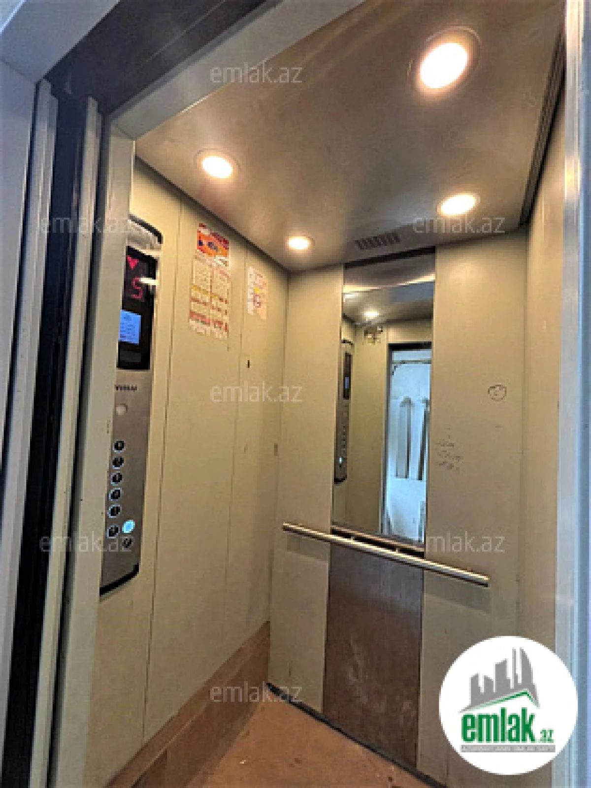 Satılır 2 otaqlı köhnə tikili 45 m²