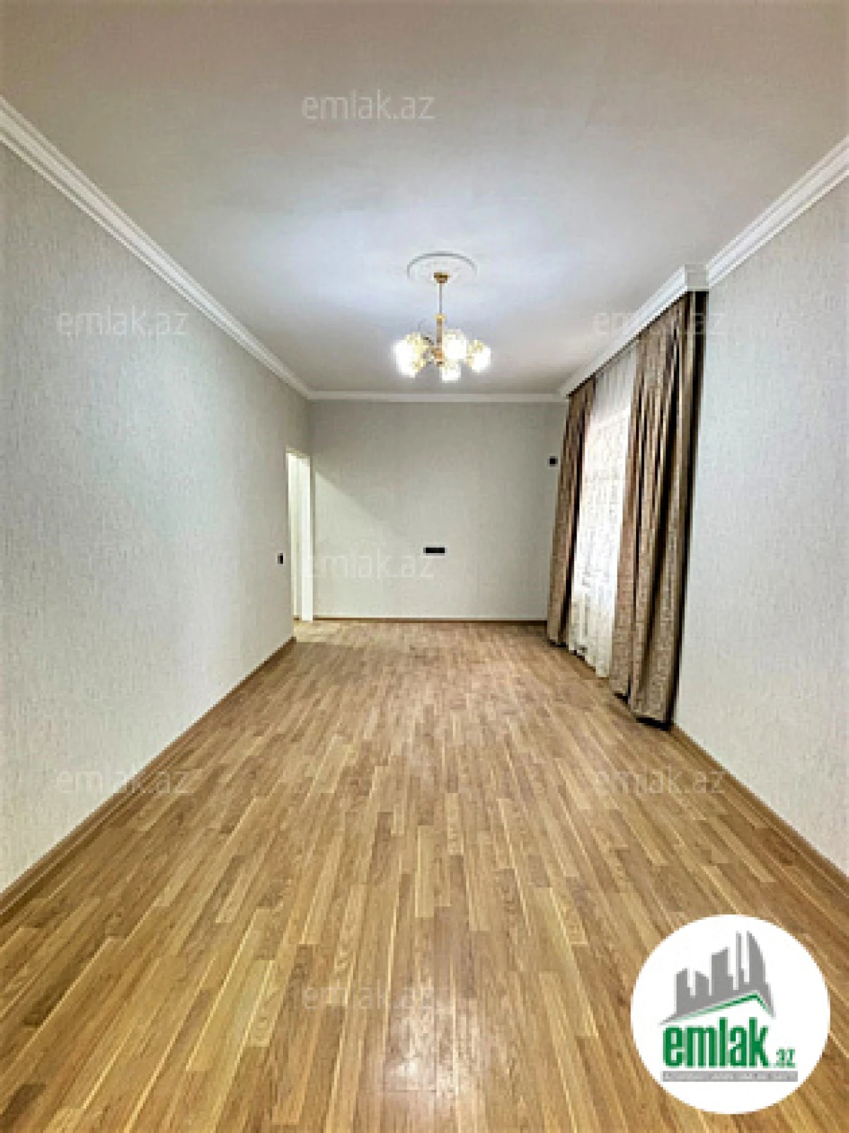 Satılır 2 otaqlı köhnə tikili 45 m²