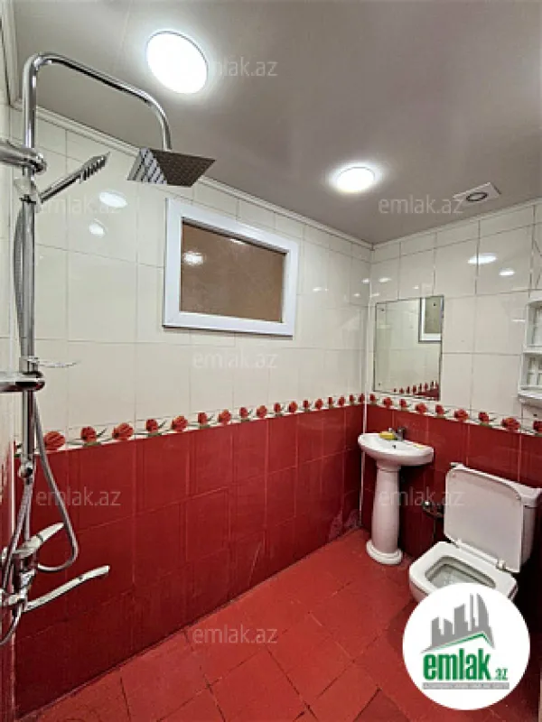 Satılır 2 otaqlı köhnə tikili 45 m²