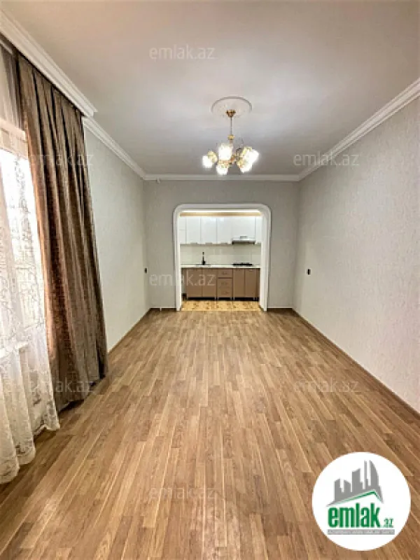 Satılır 2 otaqlı köhnə tikili 45 m²